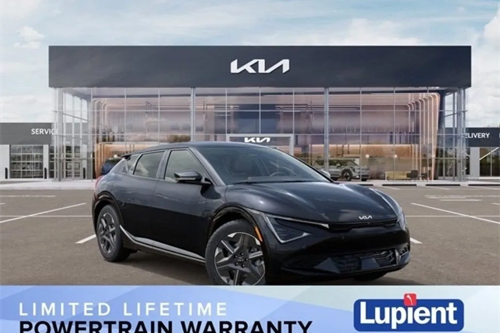 2025 Kia EV6 Light photo 1