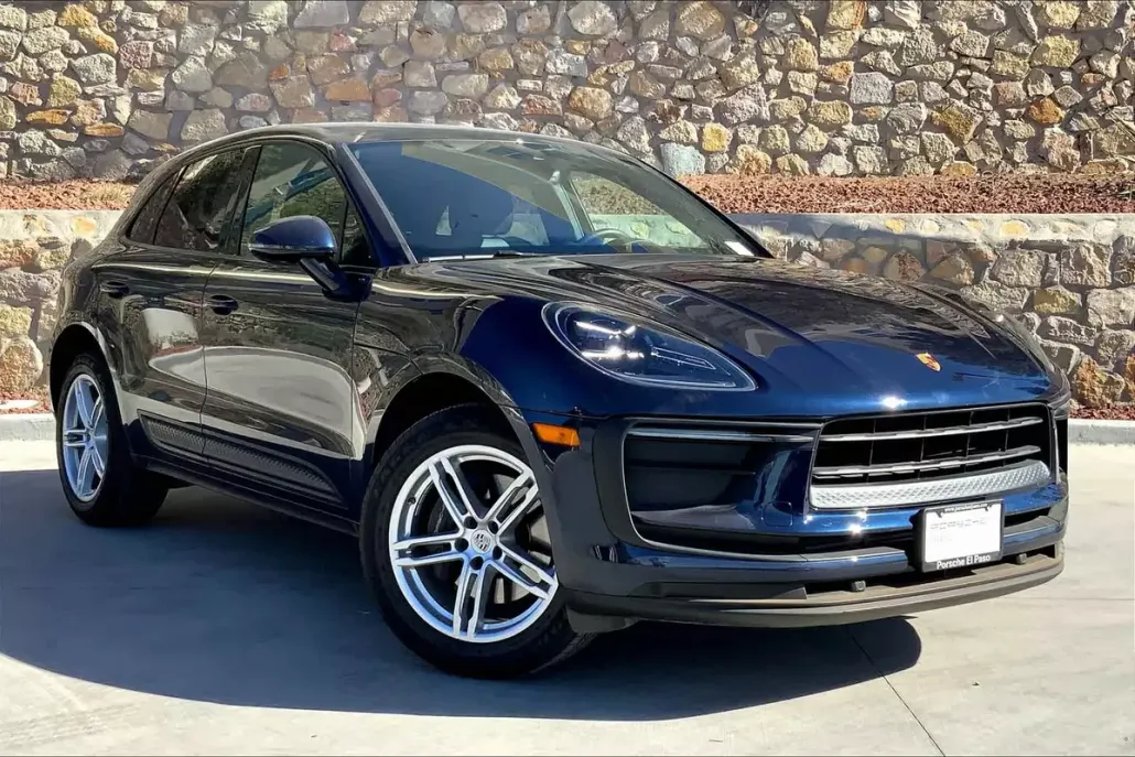 2022 Porsche Macan photo 1