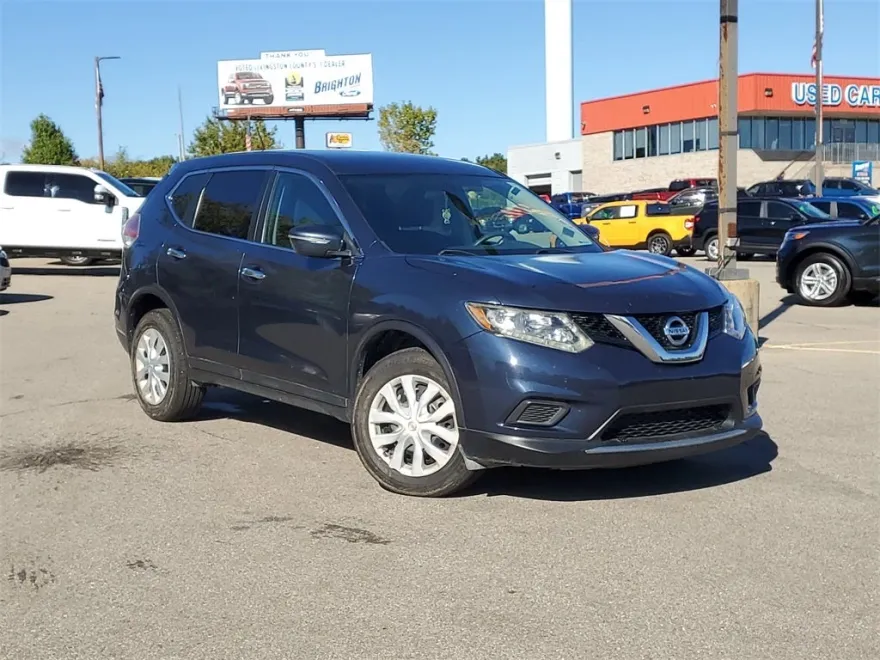 2015 Nissan Rogue S photo 1