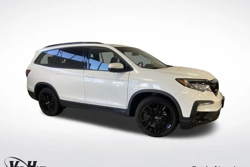 2022 Honda Pilot Black Edition photo 1