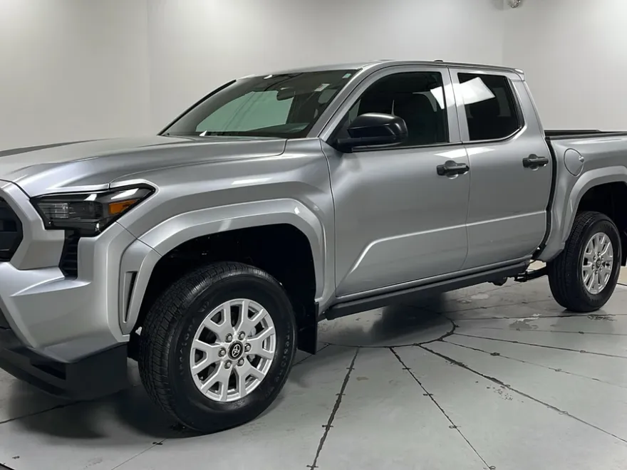 2024 Toyota Tacoma SR photo 1