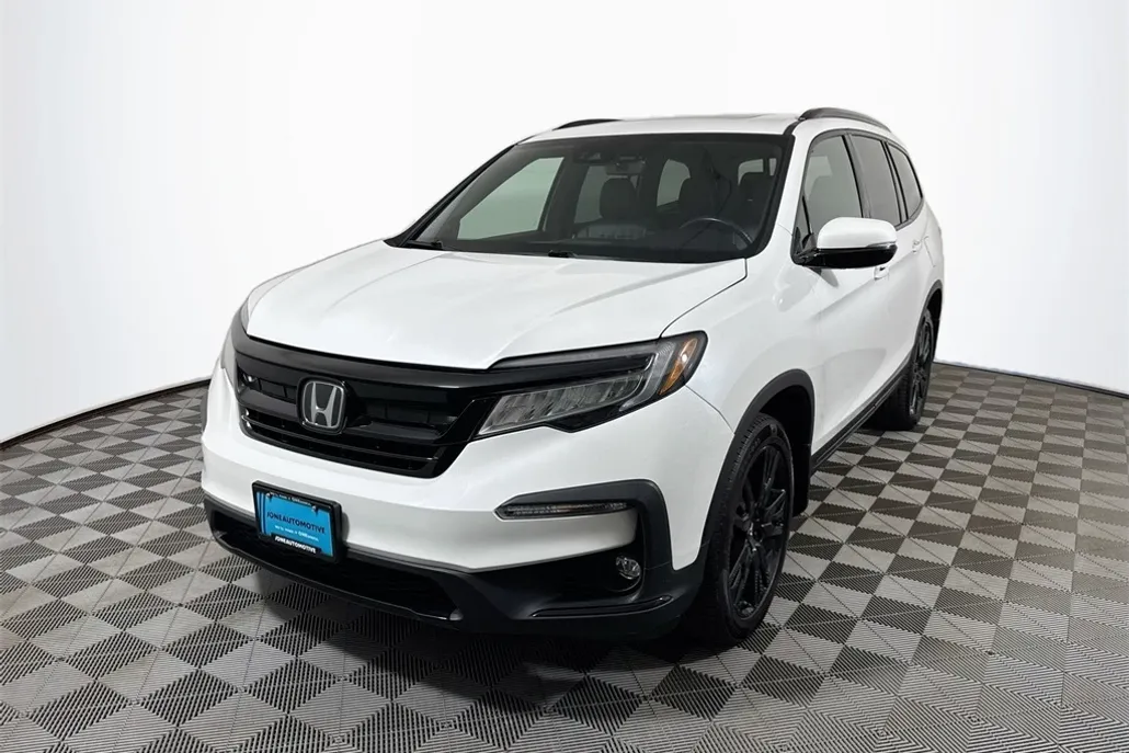 2021 Honda Pilot Black Edition photo 1