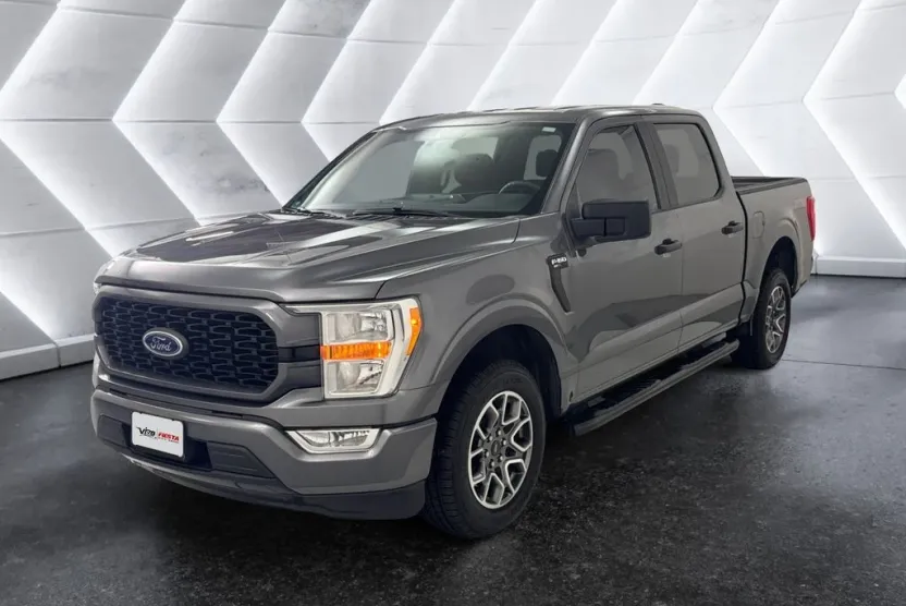 2021 Ford F-150 XL photo 1