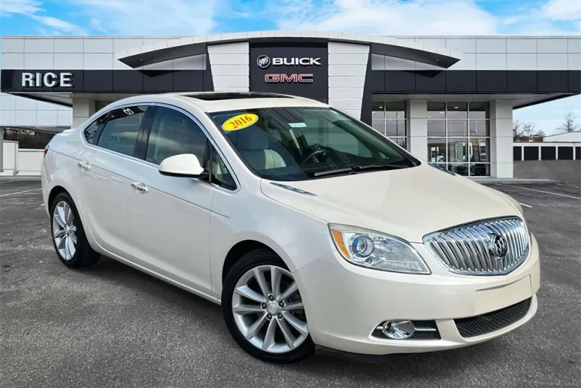 2016 Buick Verano Leather photo 1