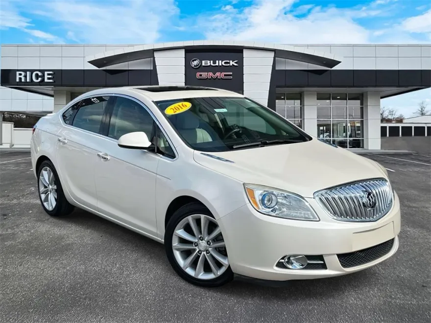 2016 Buick Verano Leather photo 1