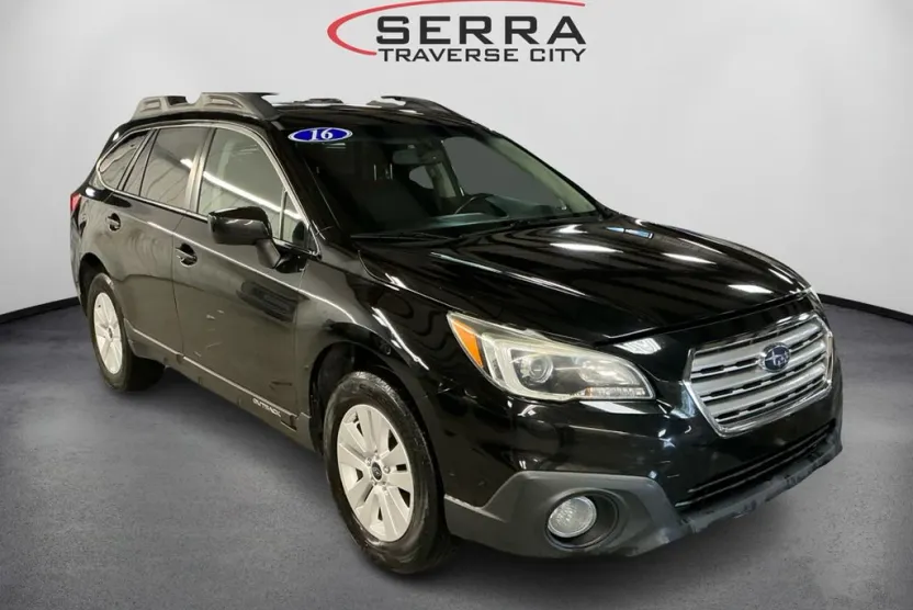 2016 Subaru Outback 2.5i Premium photo 1