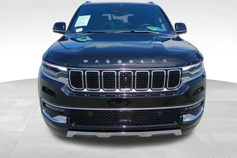 2023 Jeep Wagoneer Series III photo 1