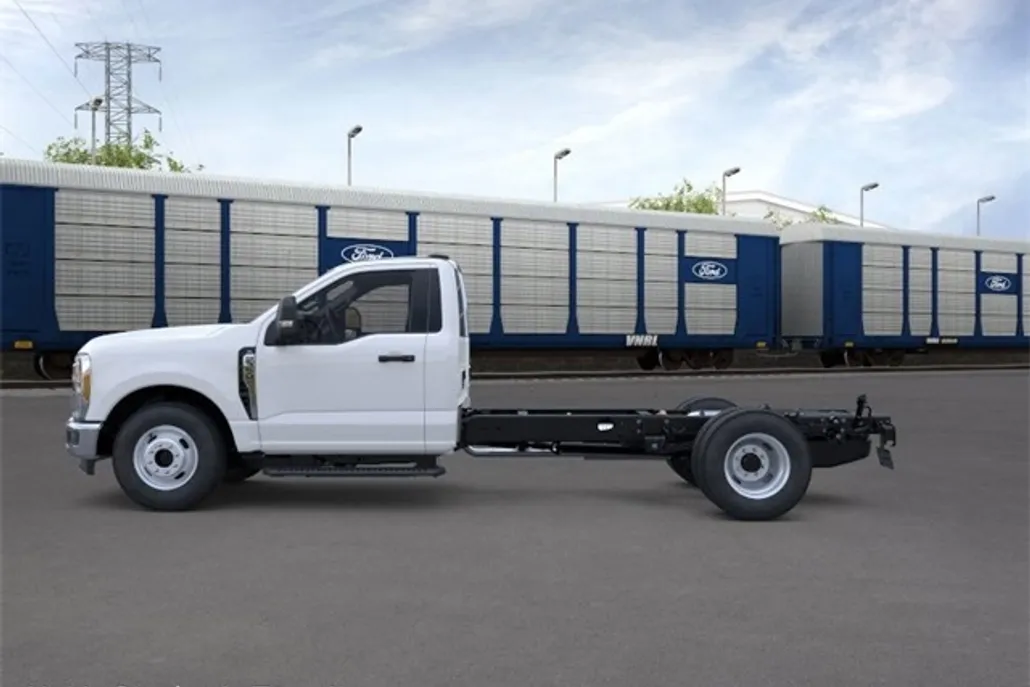 2026 Ford F-350 photo 1