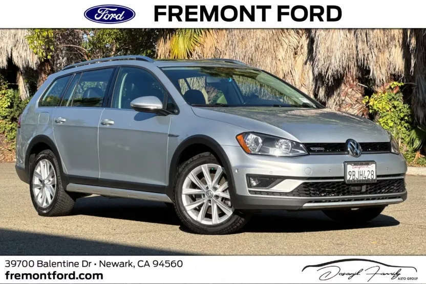 2017 Volkswagen Golf Alltrack TSI SE 4Motion photo 1