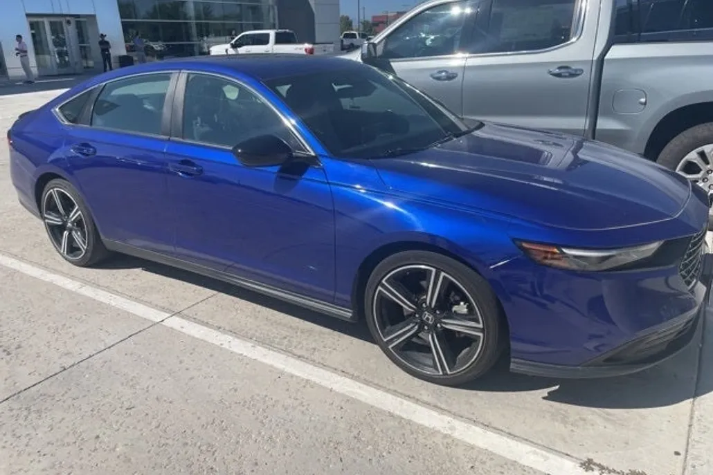 2023 Honda Accord Hybrid Sport photo 1