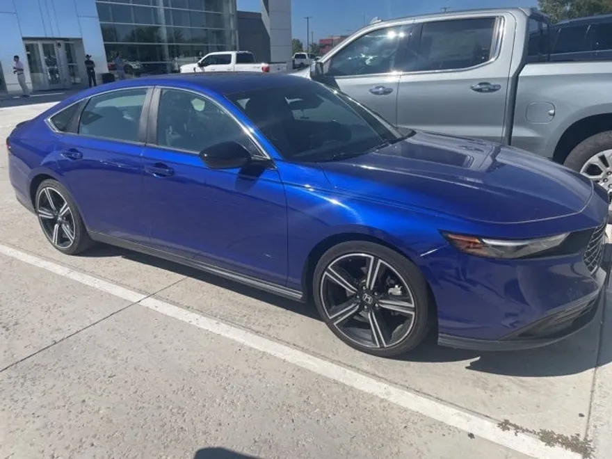 2023 Honda Accord Hybrid Sport photo 1