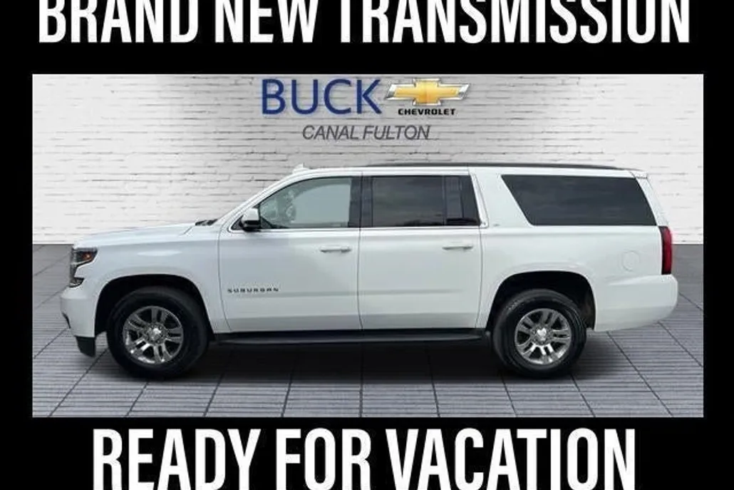 2017 Chevrolet Suburban LT photo 1