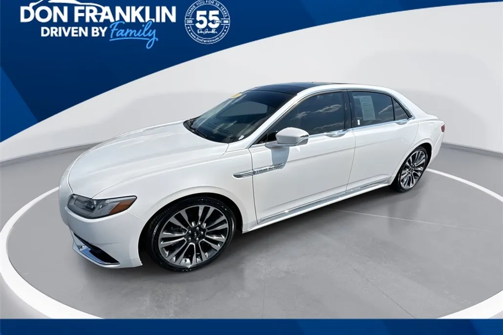 2017 Lincoln Continental Reserve photo 1