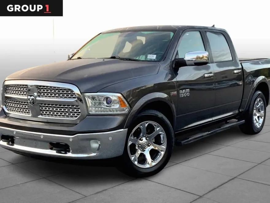 2016 Ram 1500 Laramie photo 1