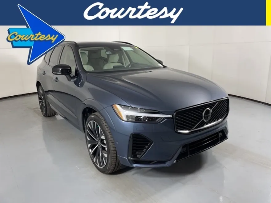 2026 Volvo XC60 Hybrid T8 photo 1