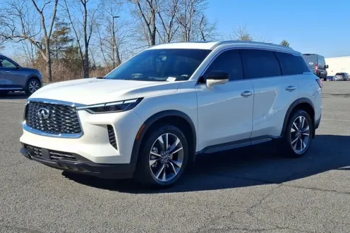 2024 Infiniti QX60 Luxe photo 3