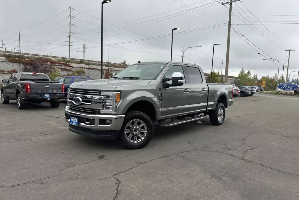 2019 Ford F-250 Lariat photo 1