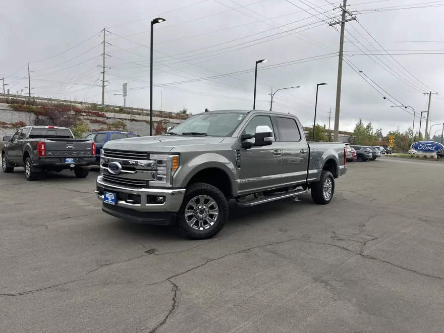 2019 Ford F-250 Lariat photo 1