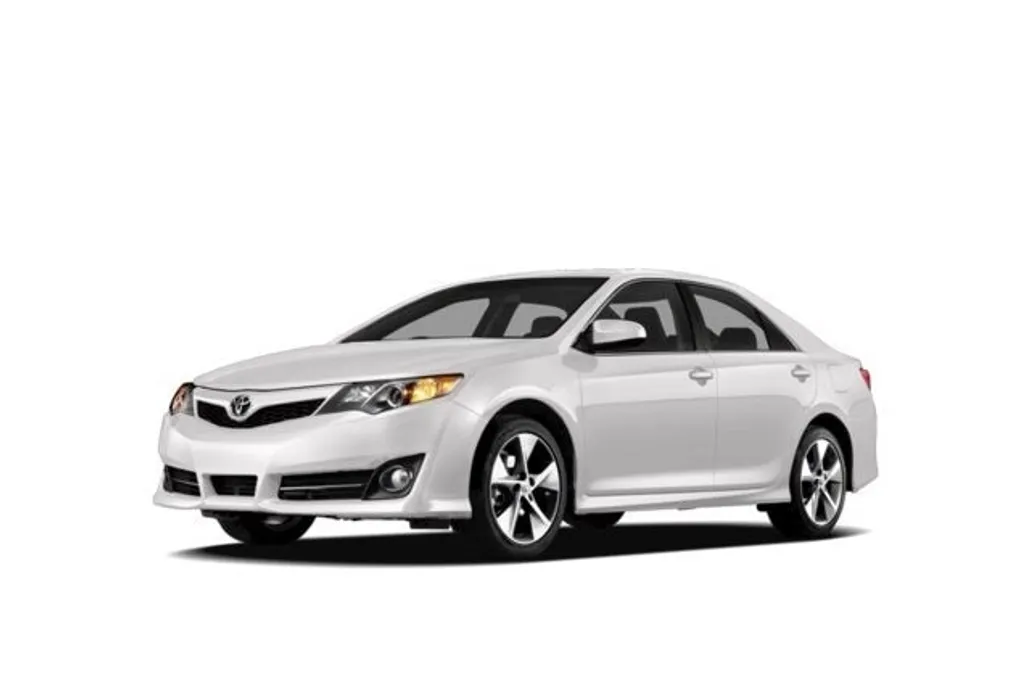 2012 Toyota Camry LE photo 1