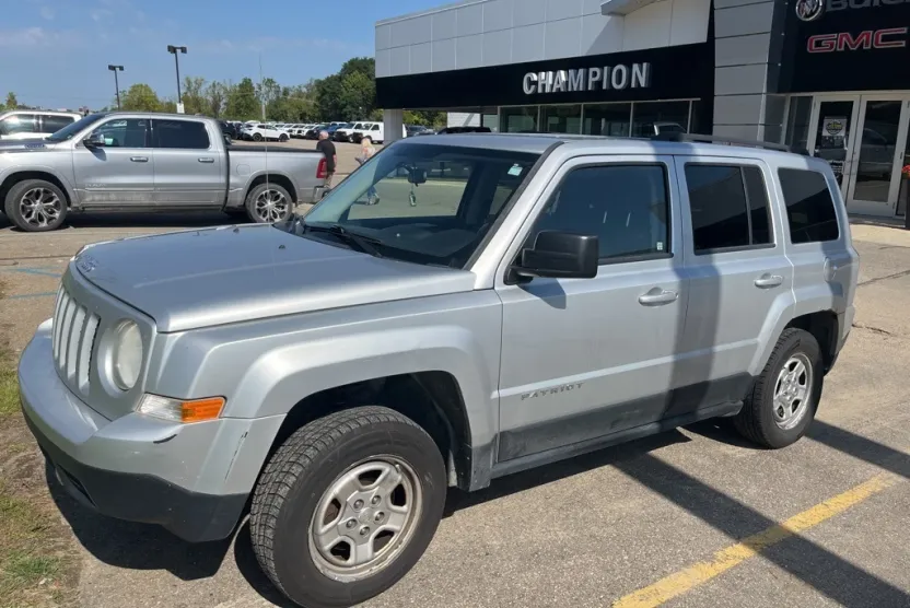 2012 Jeep Patriot Sport photo 1