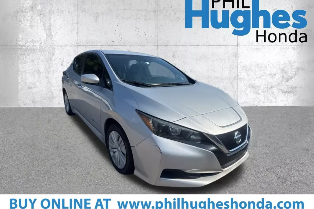 2018 Nissan Leaf S photo 1