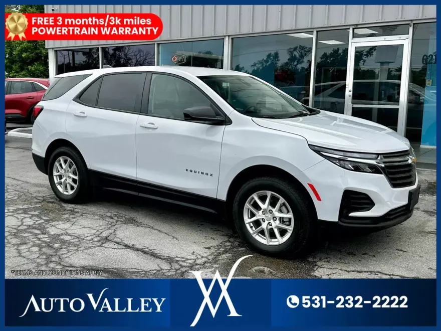 2024 Chevrolet Equinox LS photo 1