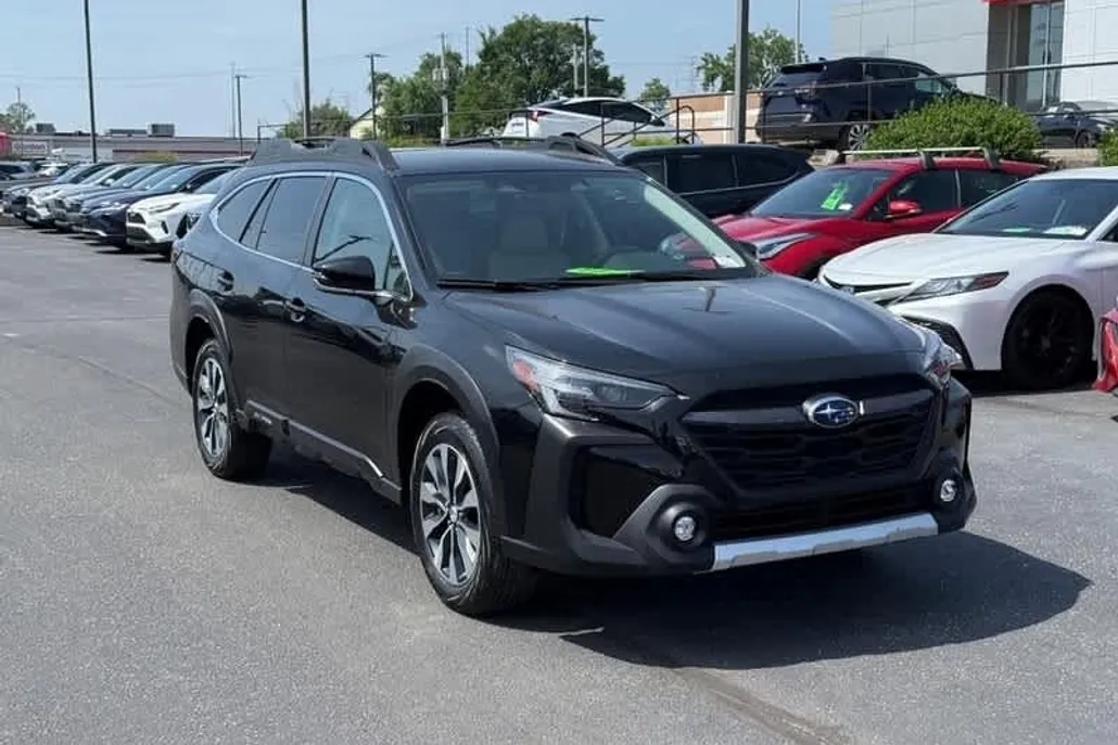 2024 Subaru Outback Limited photo 1