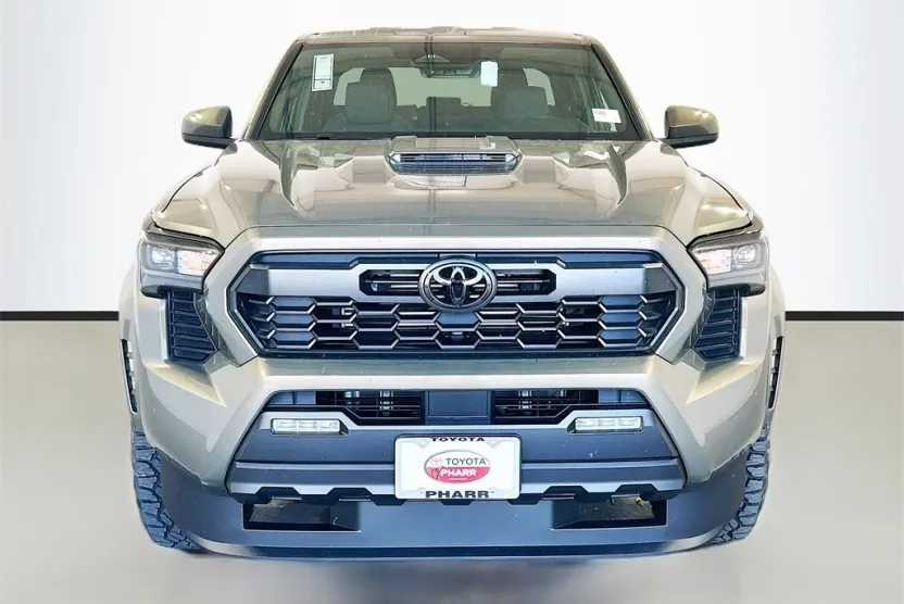 2025 Toyota Tacoma TRD Sport photo 1