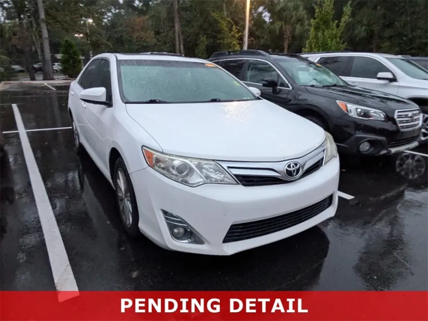 2012 Toyota Camry XLE photo 1