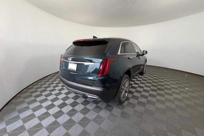 2025 Cadillac XT5 Premium Luxury photo 1