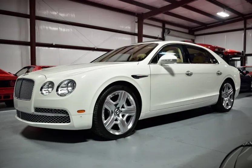 2015 Bentley Flying Spur W12 Mulliner photo 1