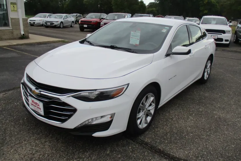 2020 Chevrolet Malibu 1LT photo 1