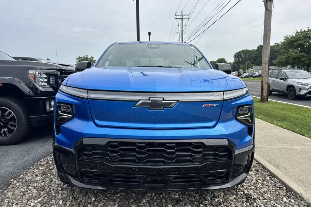 2025 Toyota RAV4 EV RST photo 1