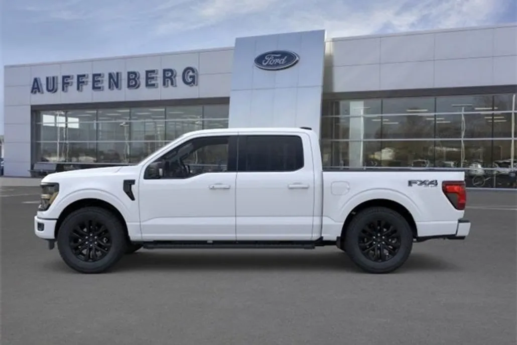2025 Ford F-150 XLT photo 1