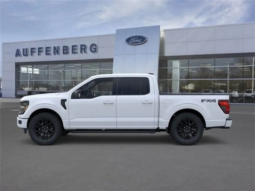 2025 Ford F-150 XLT photo 1