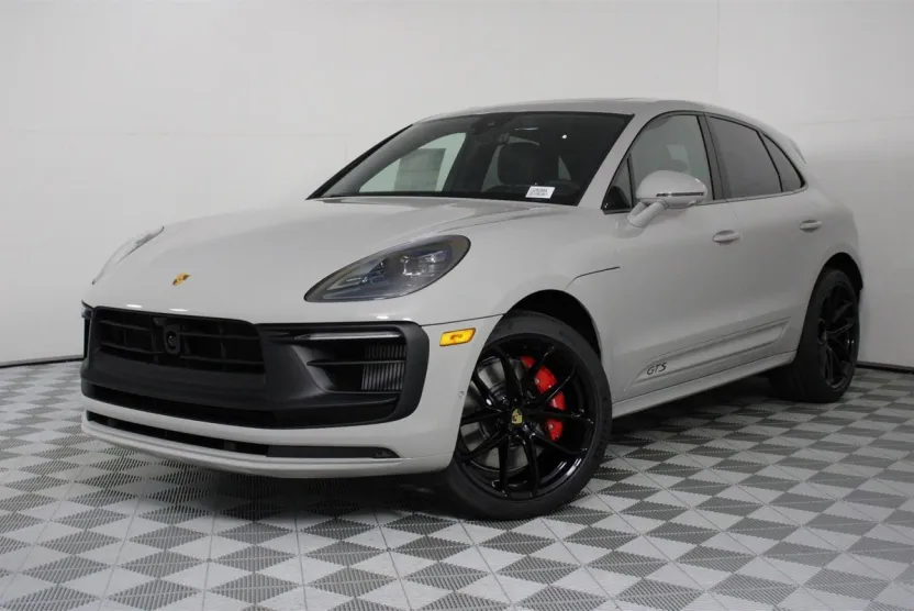 2025 Porsche Macan GTS photo 1