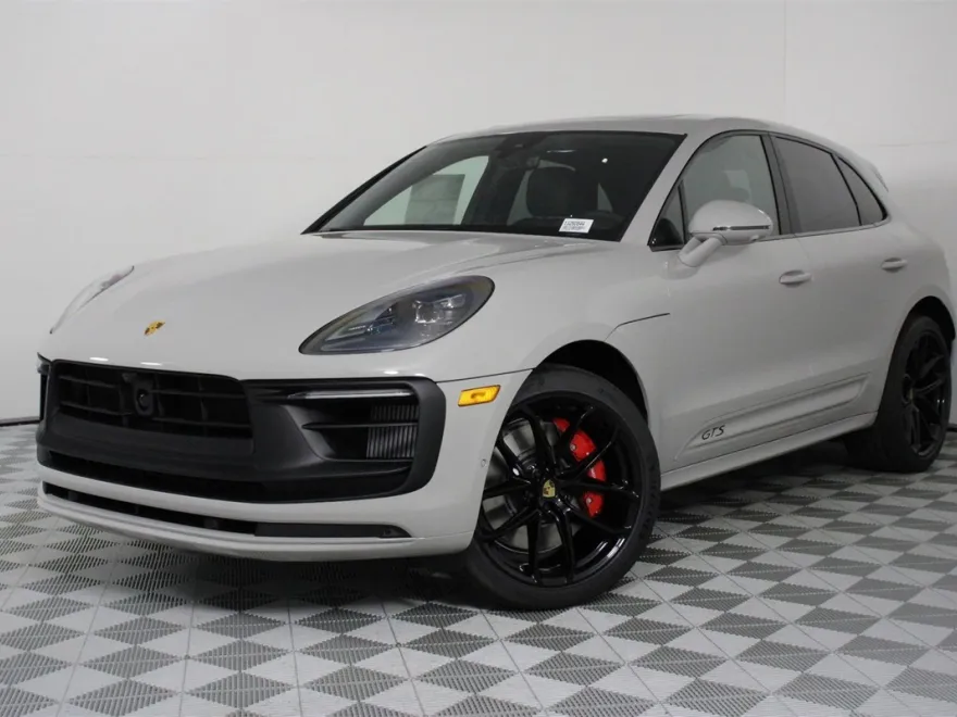 2025 Porsche Macan GTS photo 1