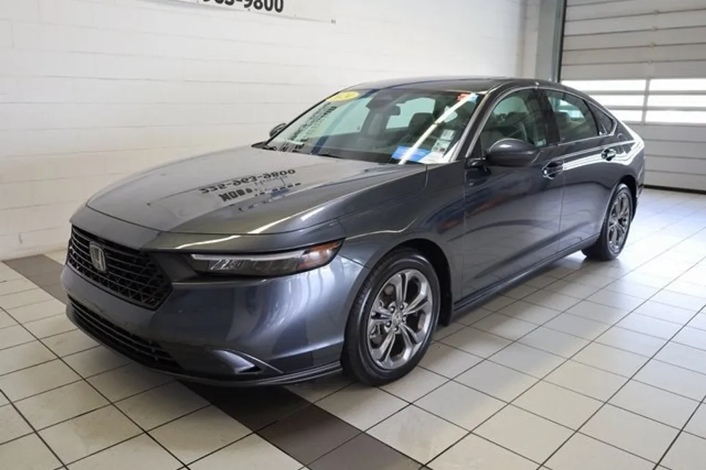 2024 Honda Accord 1.5T EX photo 1
