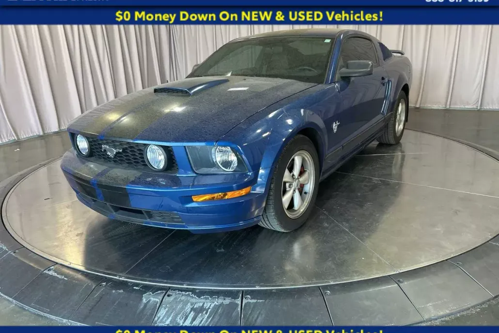 2009 Ford Mustang GT Premium photo 1