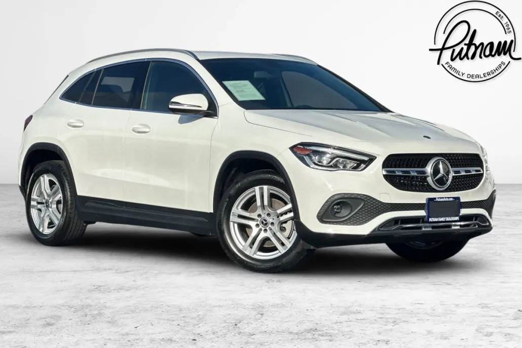 2023 Mercedes Benz GLA 250 photo 1