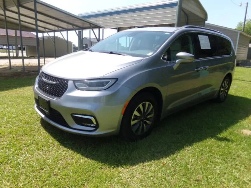 2021 Chrysler Pacifica Touring L photo 1