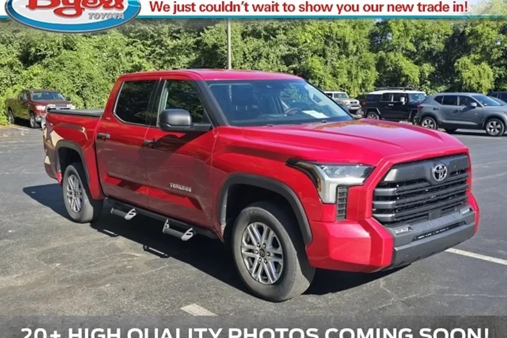 2022 Toyota Tundra SR5 photo 1