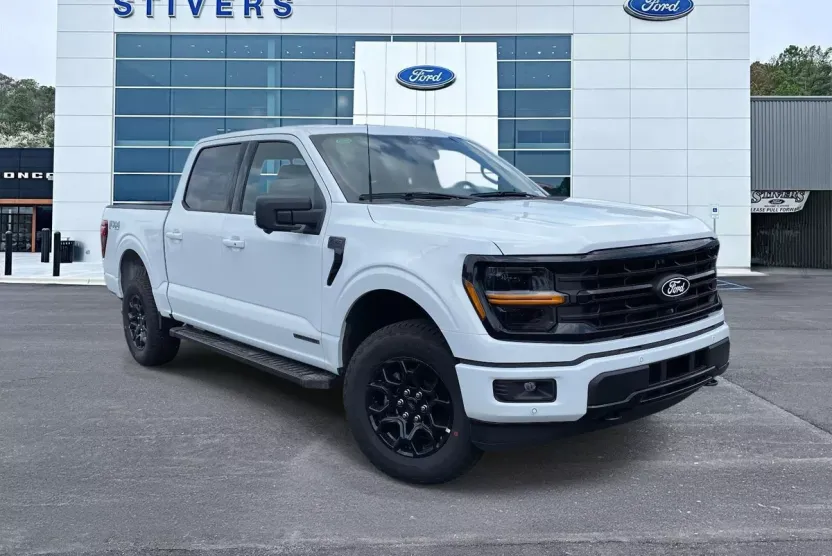 2025 Ford F-150 XLT photo 1