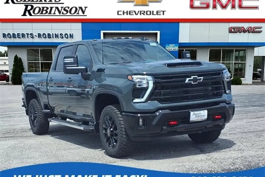 2025 Chevrolet Silverado 2500HD LT photo 1