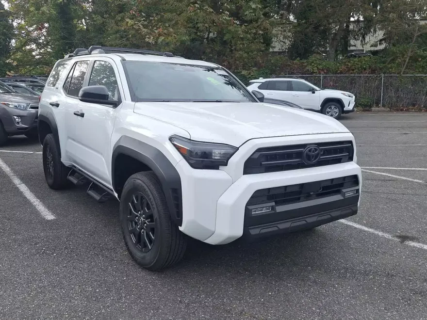 2025 Toyota 4Runner SR5 photo 1