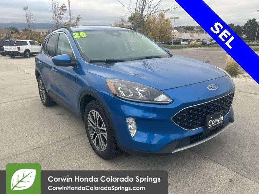 2020 Ford Escape SEL photo 1