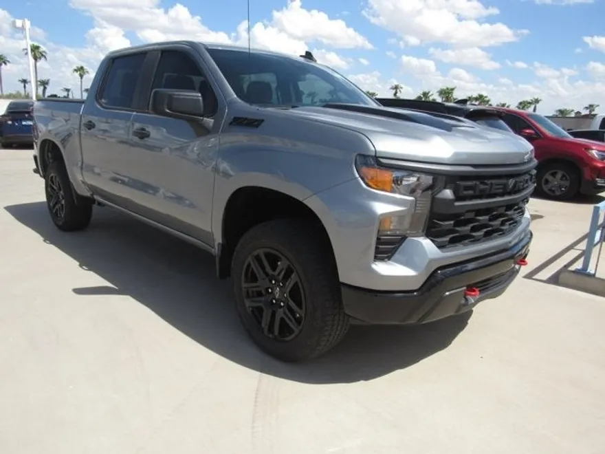 2024 Chevrolet Silverado 1500 Custom Trail Boss photo 1