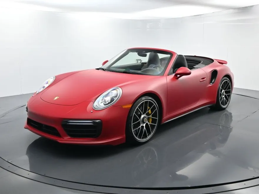2017 Porsche 911 Turbo S photo 1