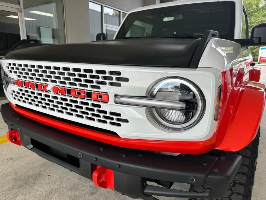 2025 Ford Bronco First Edition photo 1