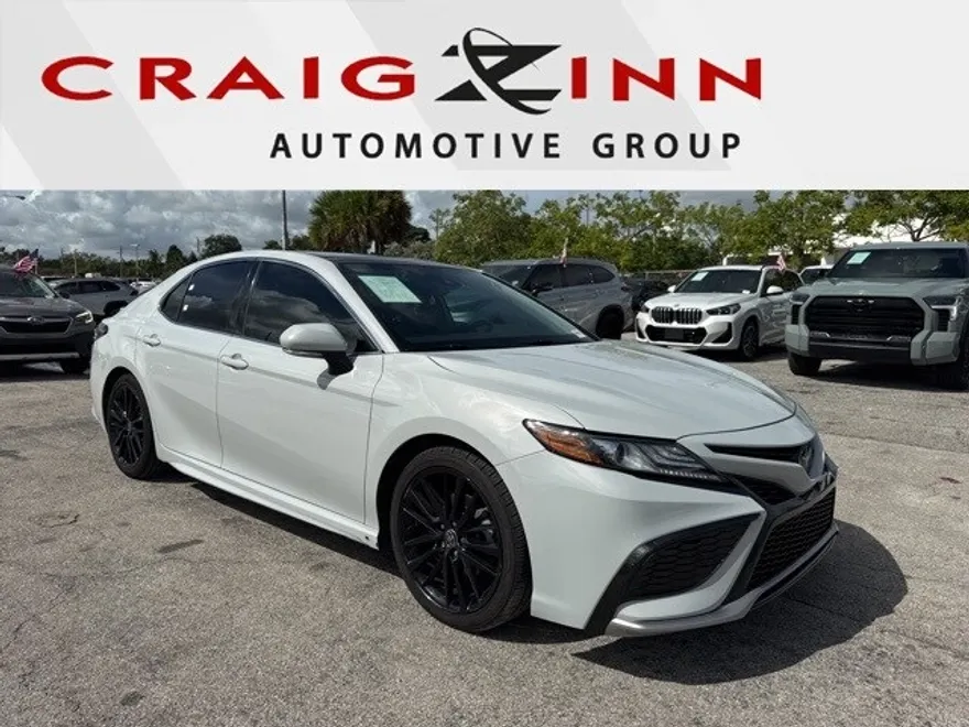2023 Toyota Camry XSE photo 1